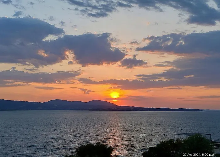 Sparton Amfilohias Παραθαλάσσιο Εξοχικό Filoxenia